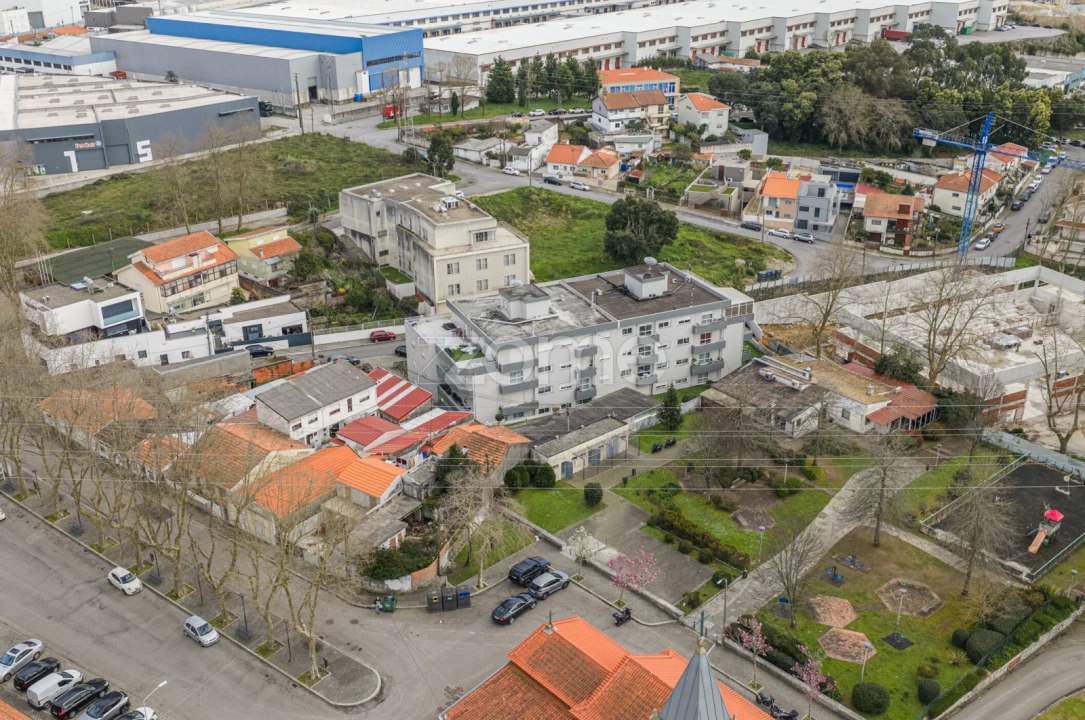 Apartamento T2 para Venda em Mafamude e Vilar do Paraíso Foto 35