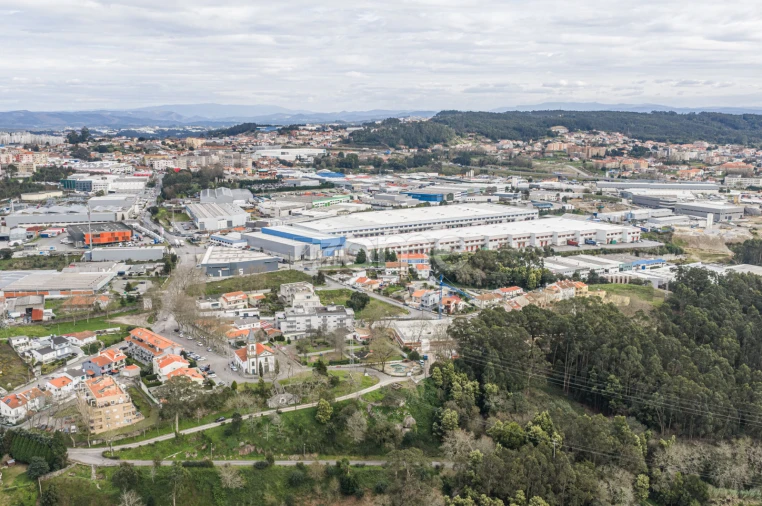 Apartamento T2 para Venda em Mafamude e Vilar do Paraíso Foto 36