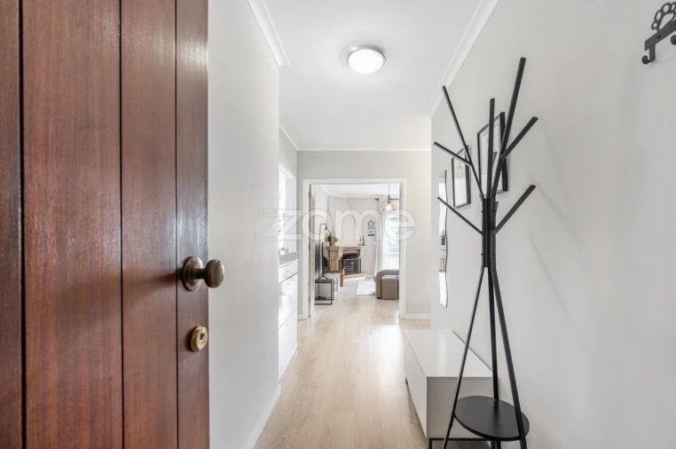 Apartamento T2 para Venda em Mafamude e Vilar do Paraíso Foto 6