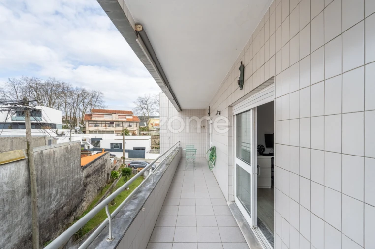 Apartamento T2 para Venda em Mafamude e Vilar do Paraíso Foto 17