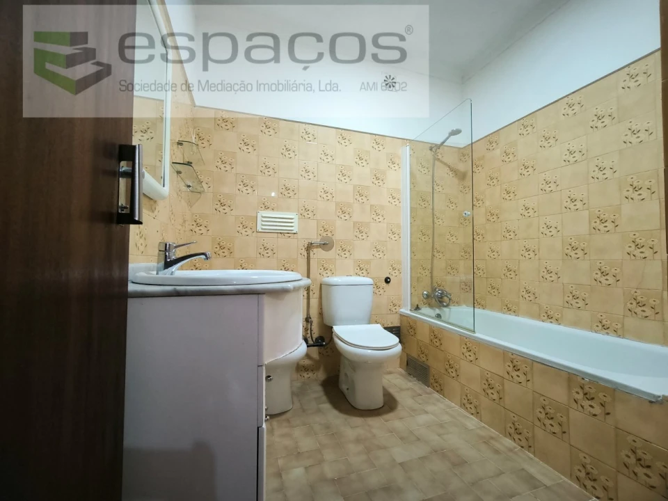 Apartamento T2 para Venda em Castelo Branco Foto 9