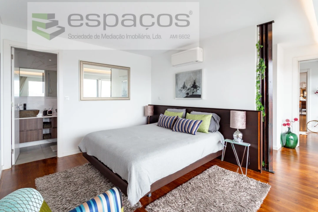 Apartamento T4 para Venda em Santa Iria de Azoia, São João da Talha e Bobadela Foto 16