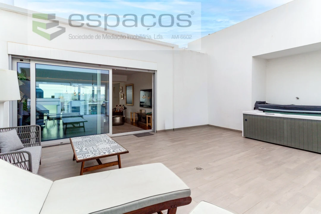 Apartamento T4 para Venda em Santa Iria de Azoia, São João da Talha e Bobadela Foto 12