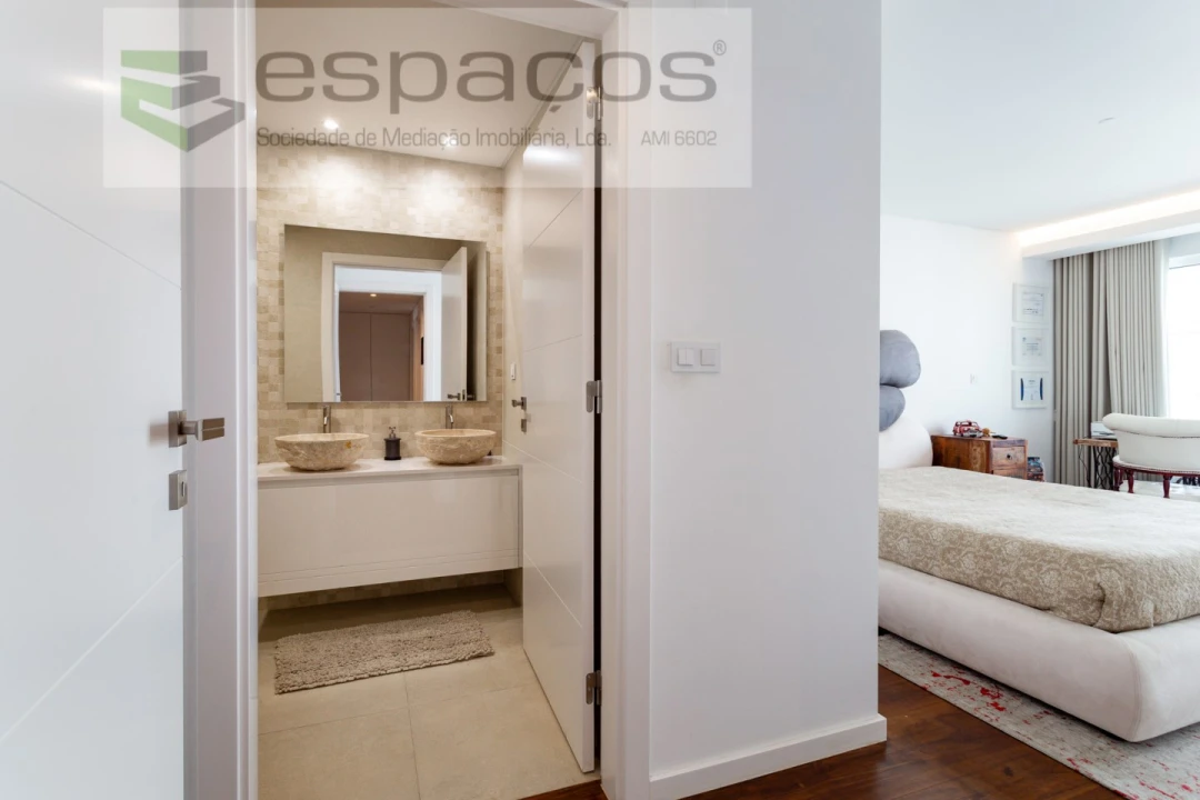 Apartamento T4 para Venda em Santa Iria de Azoia, São João da Talha e Bobadela Foto 41