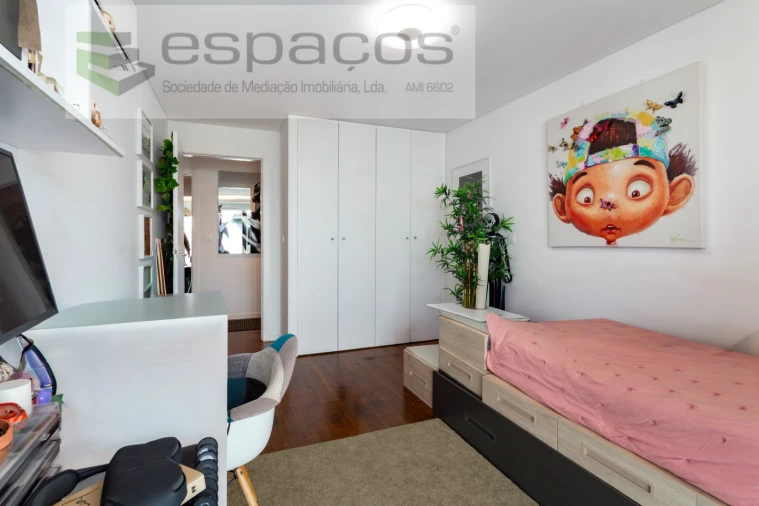 Apartamento T4 para Venda em Santa Iria de Azoia, São João da Talha e Bobadela Foto 34