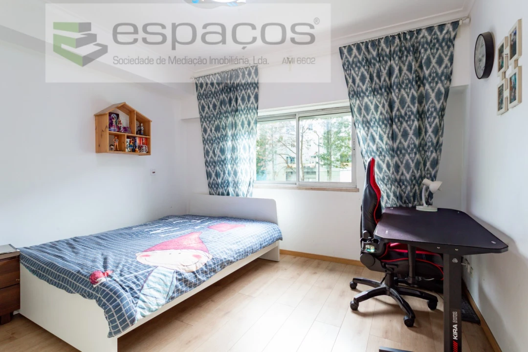 Apartamento T5 para Venda em Areeiro Foto 23