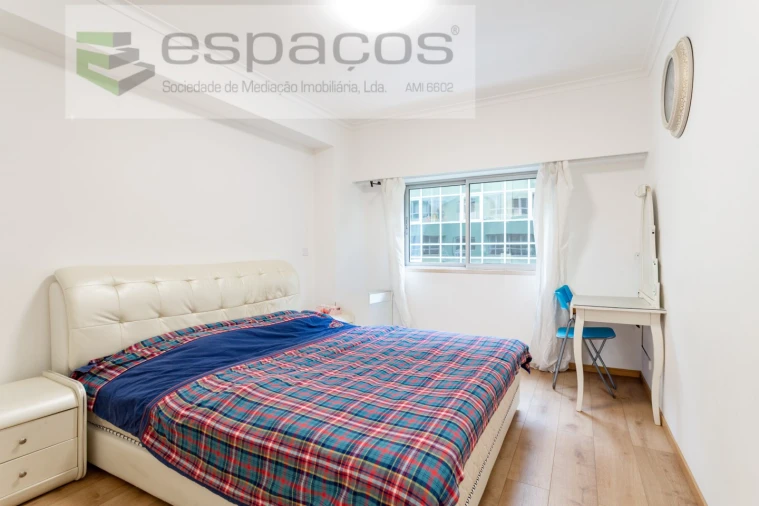 Apartamento T5 para Venda em Areeiro Foto 19