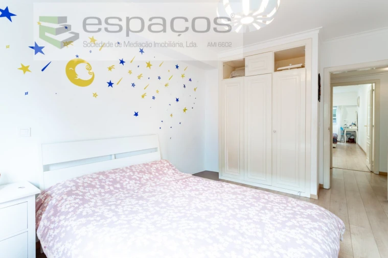 Apartamento T5 para Venda em Areeiro Foto 22