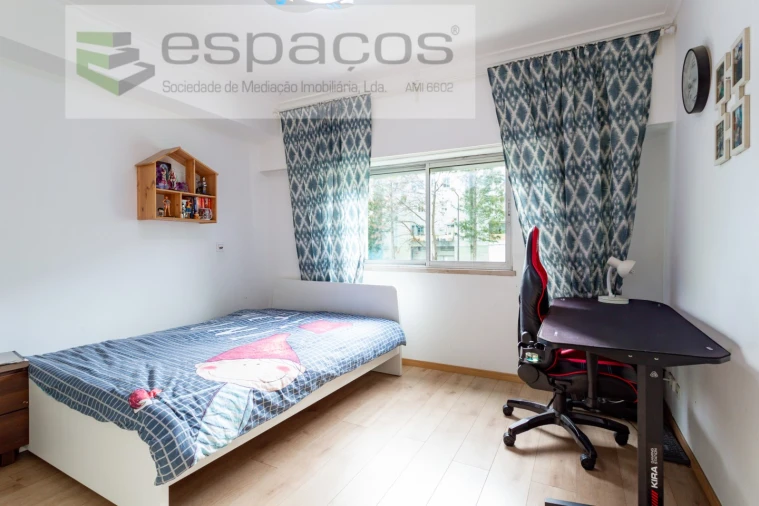 Apartamento T5 para Venda em Areeiro Foto 23