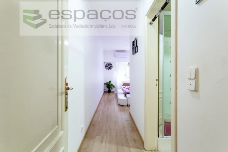 Apartamento T5 para Venda em Areeiro Foto 26