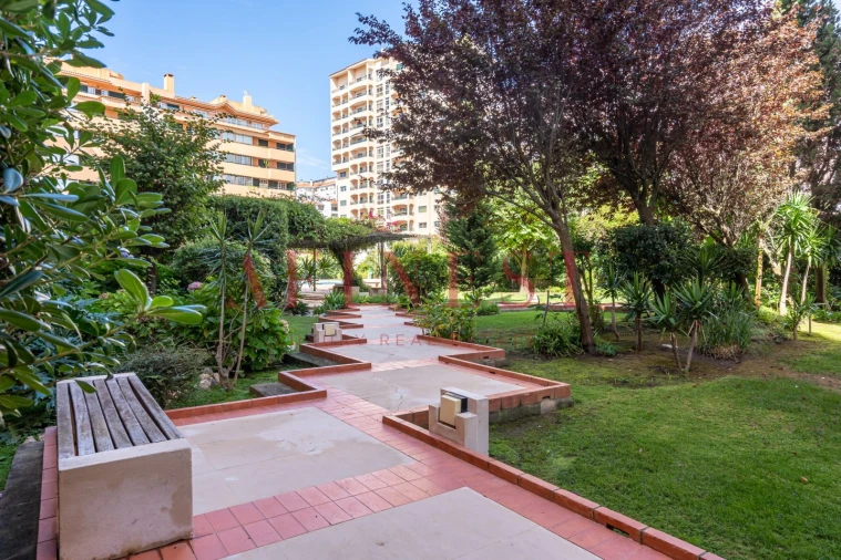 Apartamento T2 para Arrendamento em Cascais e Estoril Foto 35