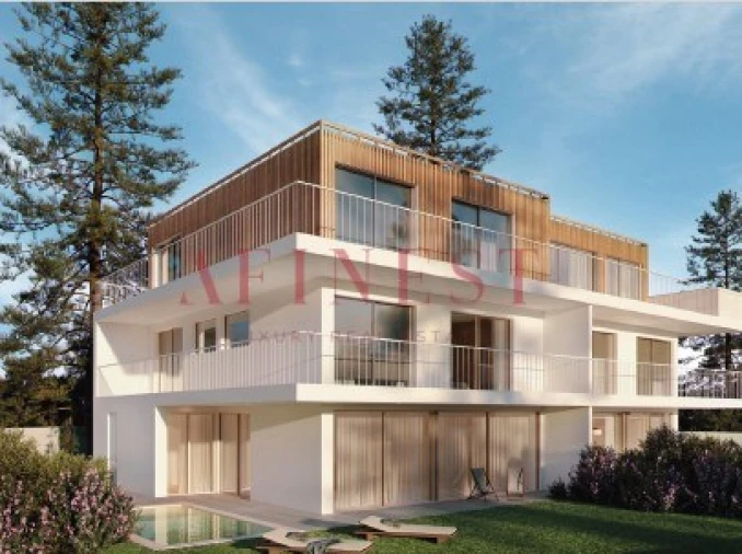 Apartamento T4 para Venda em Carcavelos e Parede