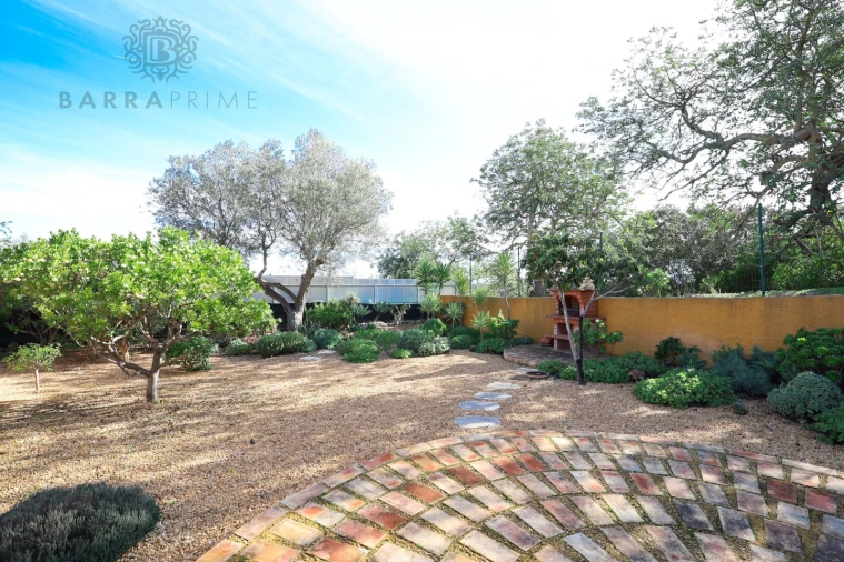 Moradia T4 para Venda em Loule (São Clemente) Foto 8