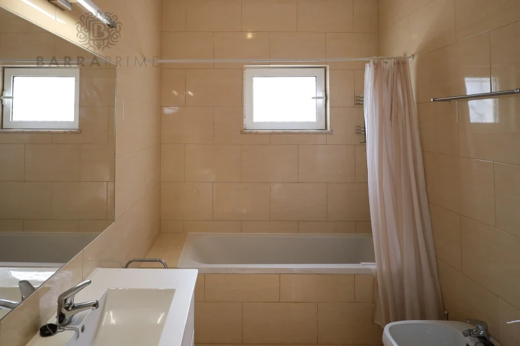 Moradia T4 para Venda em Loule (São Clemente) Foto 26