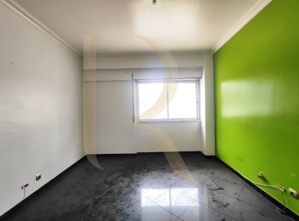 Apartamento T3 para Venda em Almada, Cova da Piedade, Pragal e Cacilhas Foto 11