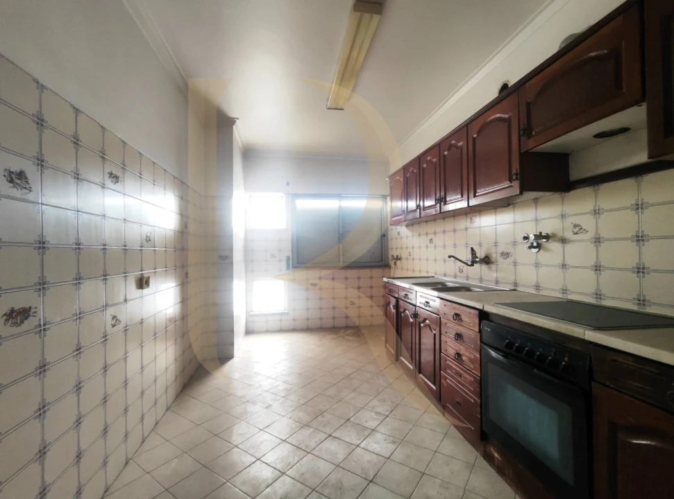 Apartamento T3 para Venda em Almada, Cova da Piedade, Pragal e Cacilhas Foto 22