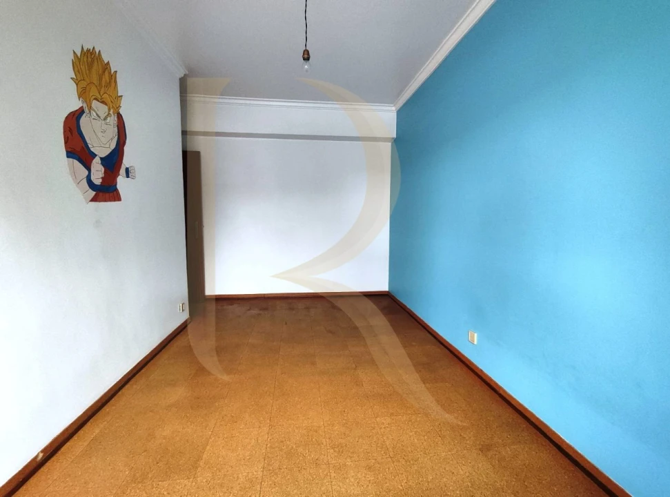 Apartamento T3 para Venda em Almada, Cova da Piedade, Pragal e Cacilhas Foto 31