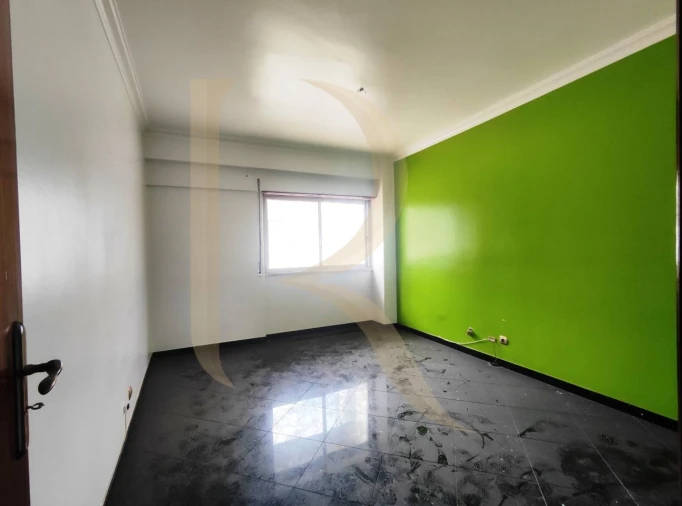 Apartamento T3 para Venda em Almada, Cova da Piedade, Pragal e Cacilhas Foto 10