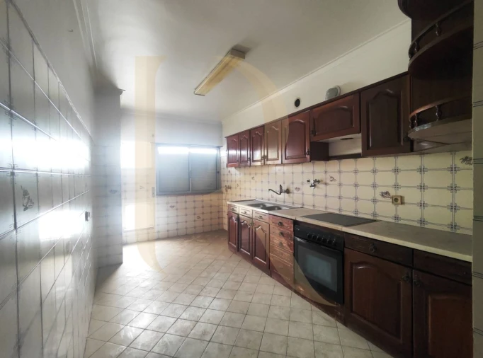 Apartamento T3 para Venda em Almada, Cova da Piedade, Pragal e Cacilhas Foto 21