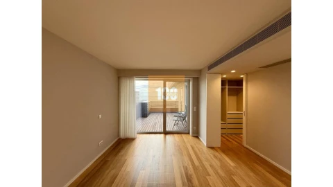 Apartamento T3 para Arrendamento em Aldoar, Foz do Douro e Nevogilde