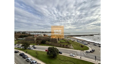Apartamento T3 para Arrendamento em Aldoar, Foz do Douro e Nevogilde