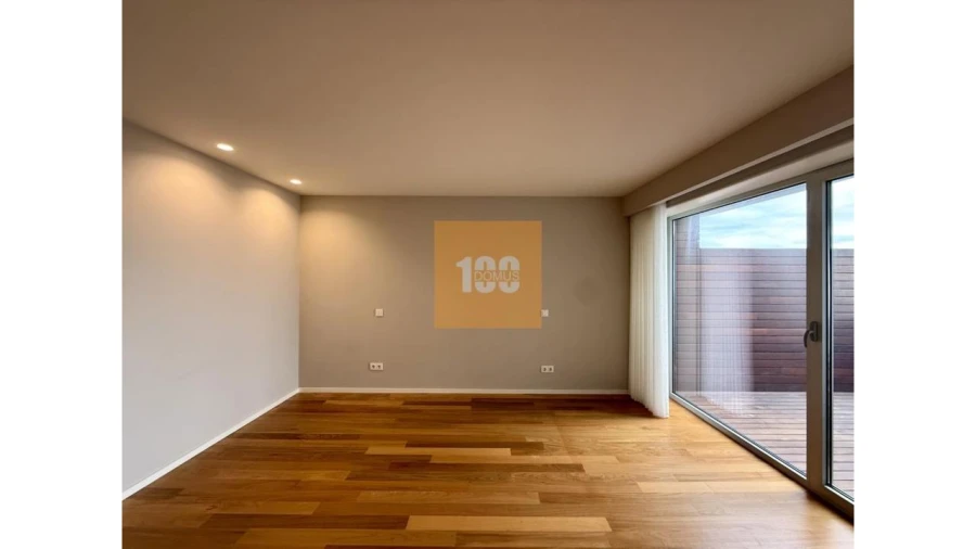 Apartamento T3 para Arrendamento em Aldoar, Foz do Douro e Nevogilde Foto 29