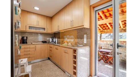 Moradia T4 para Venda em Aldoar, Foz do Douro e Nevogilde