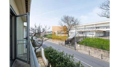 Moradia T4 para Venda em Aldoar, Foz do Douro e Nevogilde