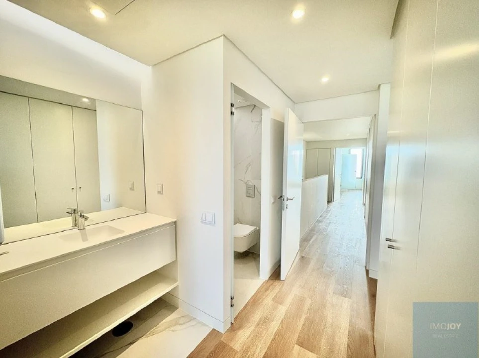 Moradia T3 para Venda em Quarteira Foto 12