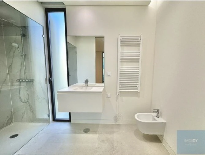 Moradia T3 para Venda em Quarteira Foto 13