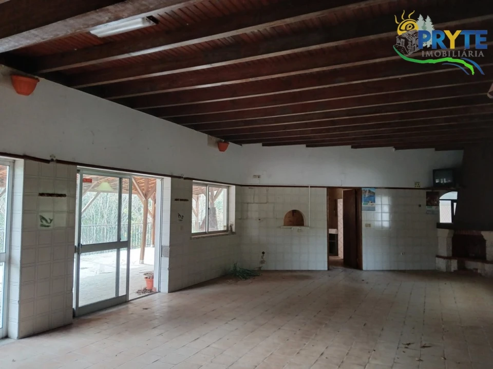 Loja para Venda em Aguda Foto 3