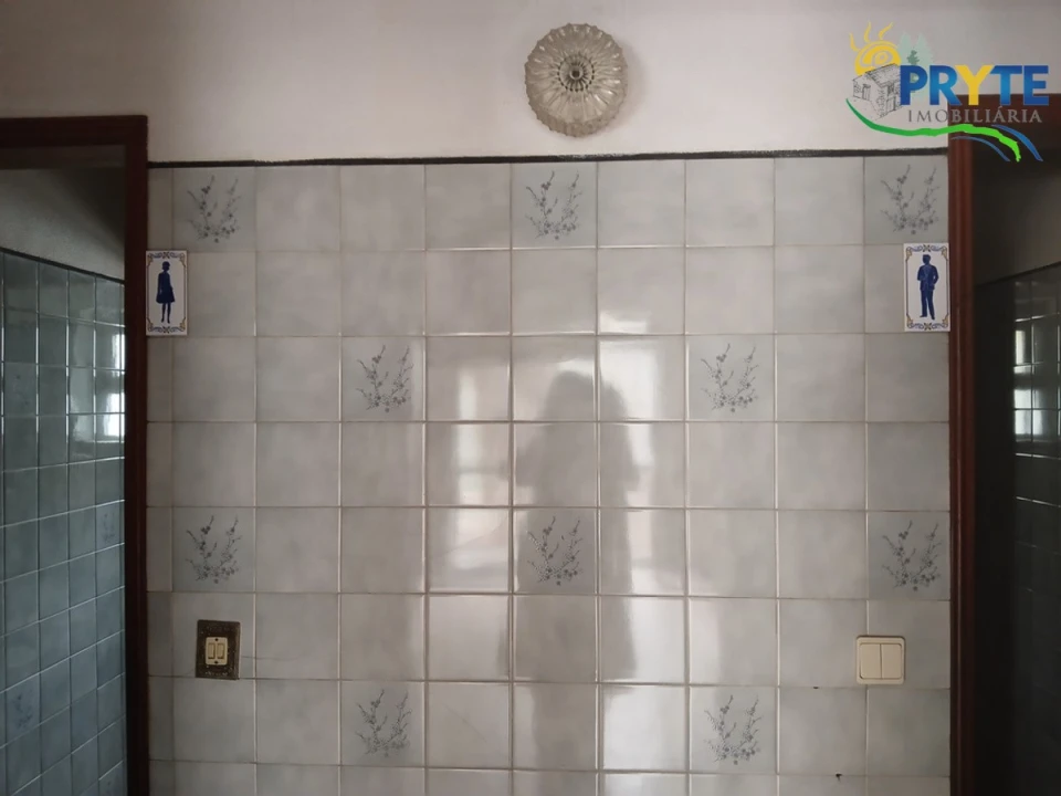 Loja para Venda em Aguda Foto 9