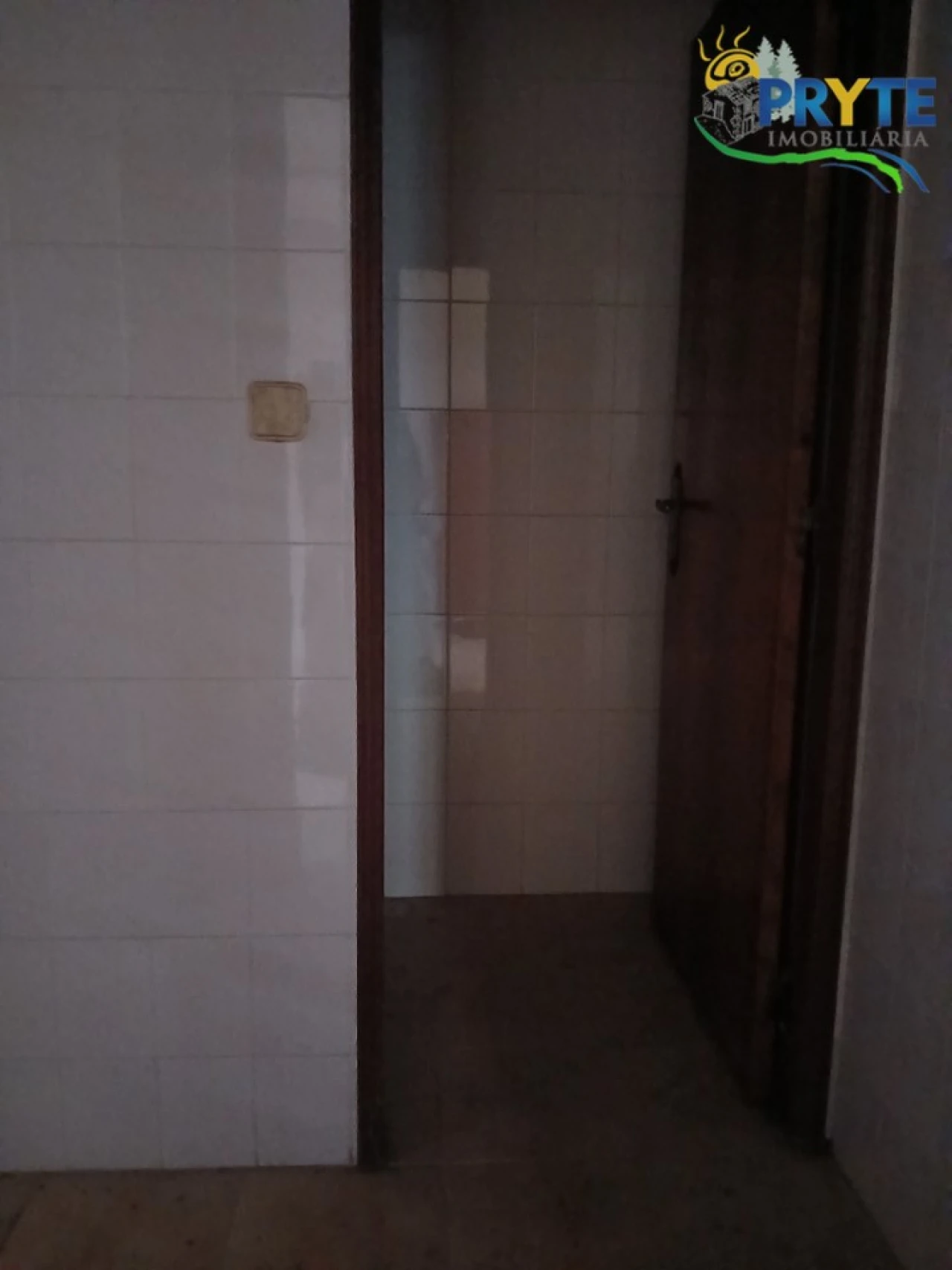 Loja para Venda em Aguda Foto 25