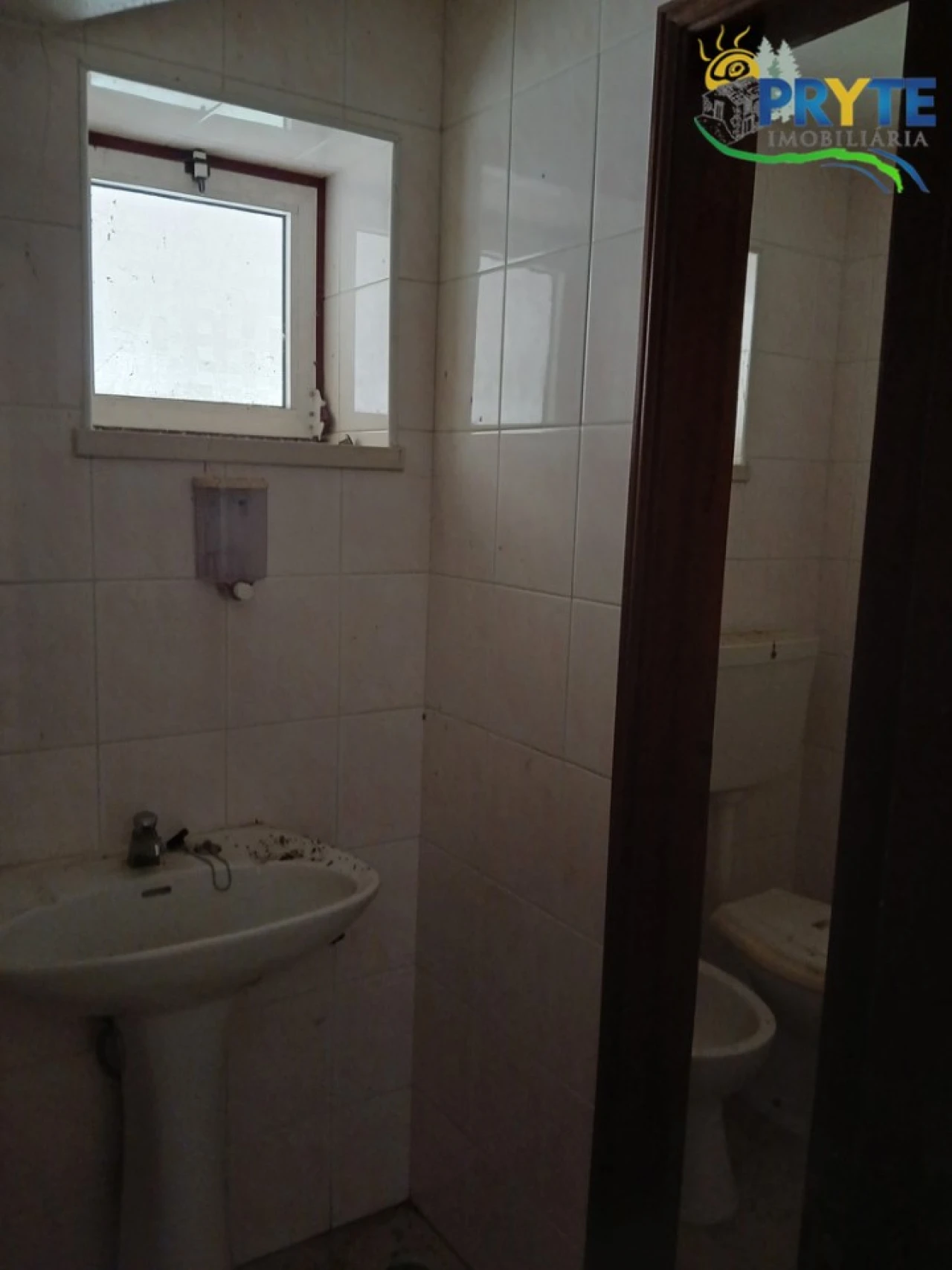 Loja para Venda em Aguda Foto 33