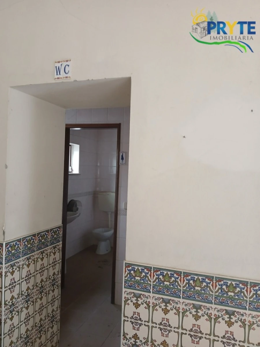 Loja para Venda em Aguda Foto 28