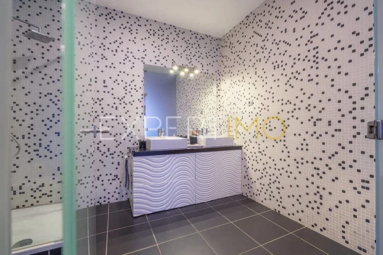 Moradia T4 para Venda em Santo Antonio dos Olivais Foto 38