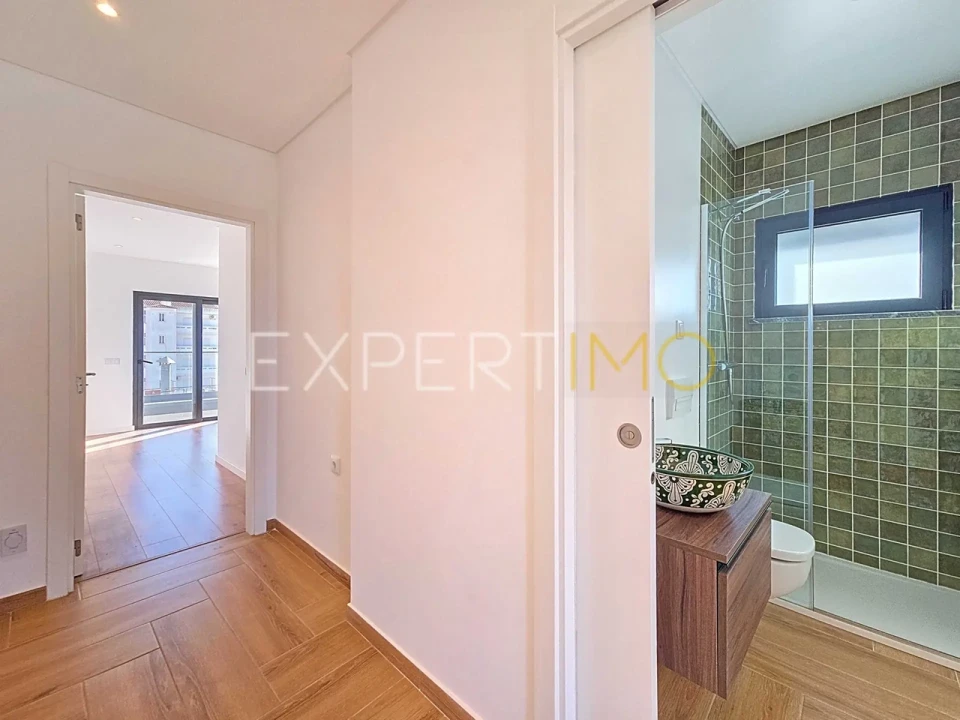 Apartamento T2 para Venda em Portimão Foto 18