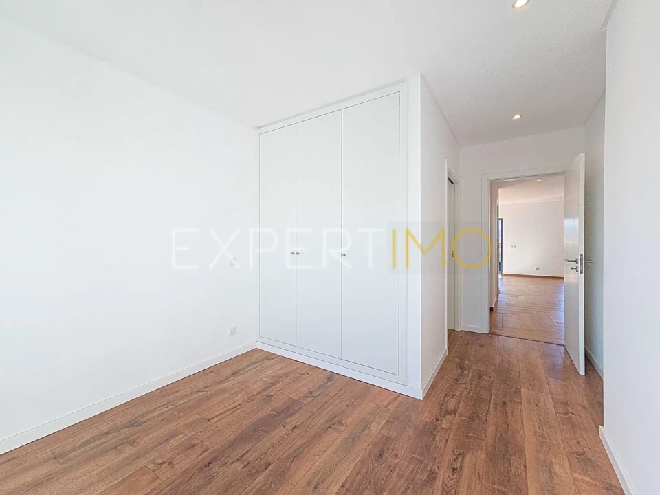 Apartamento T2 para Venda em Portimão Foto 26