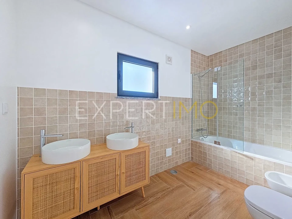 Apartamento T2 para Venda em Portimão Foto 28