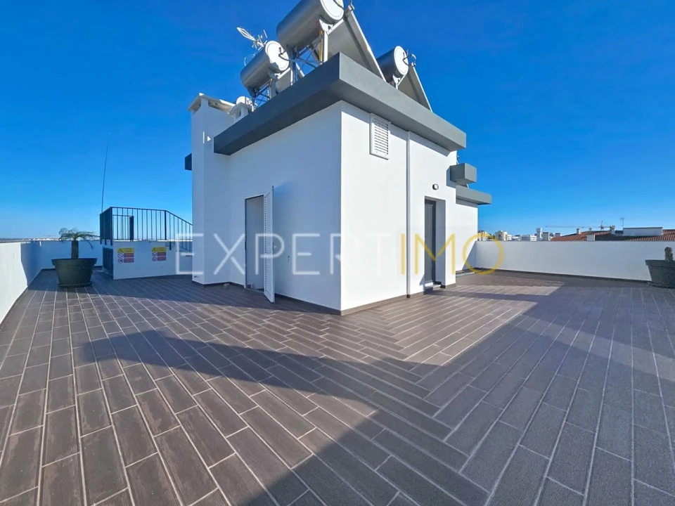 Apartamento T2 para Venda em Portimão Foto 36