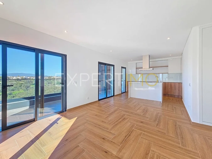 Apartamento T2 para Venda em Portimão Foto 2