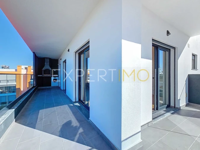 Apartamento T2 para Venda em Portimão Foto 11