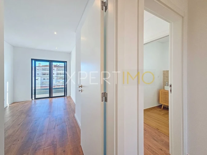 Apartamento T2 para Venda em Portimão Foto 25