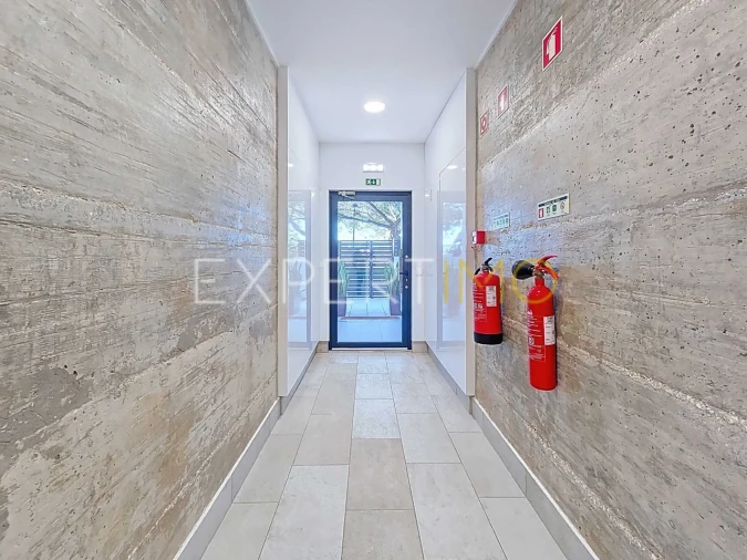 Apartamento T2 para Venda em Portimão Foto 43