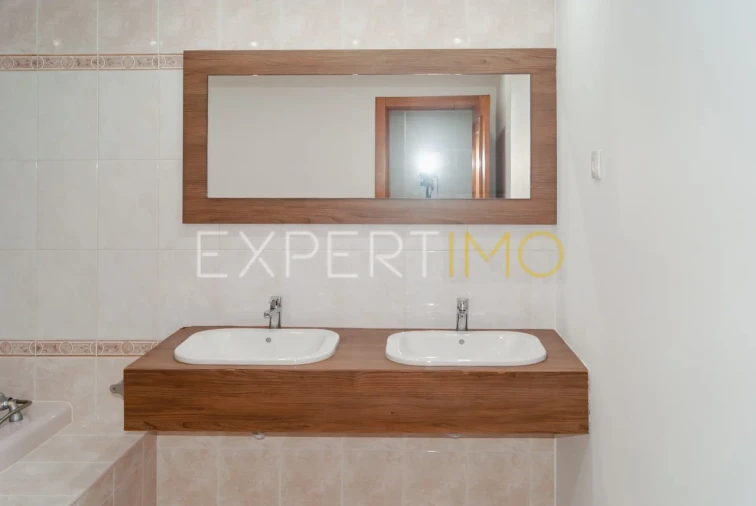 Apartamento T3 para Venda em Pombal Foto 25