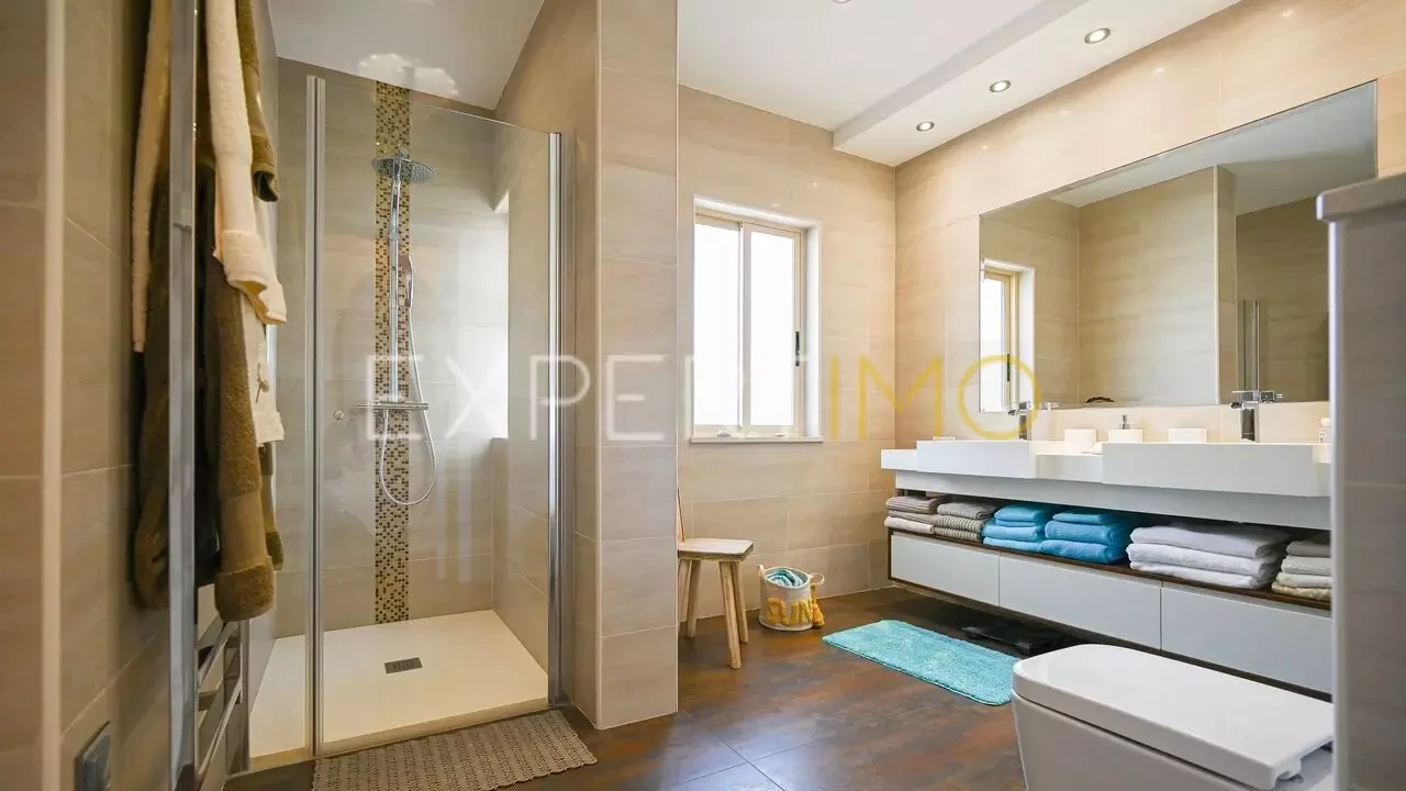 Moradia T3 para Venda em Quelfes Foto 14