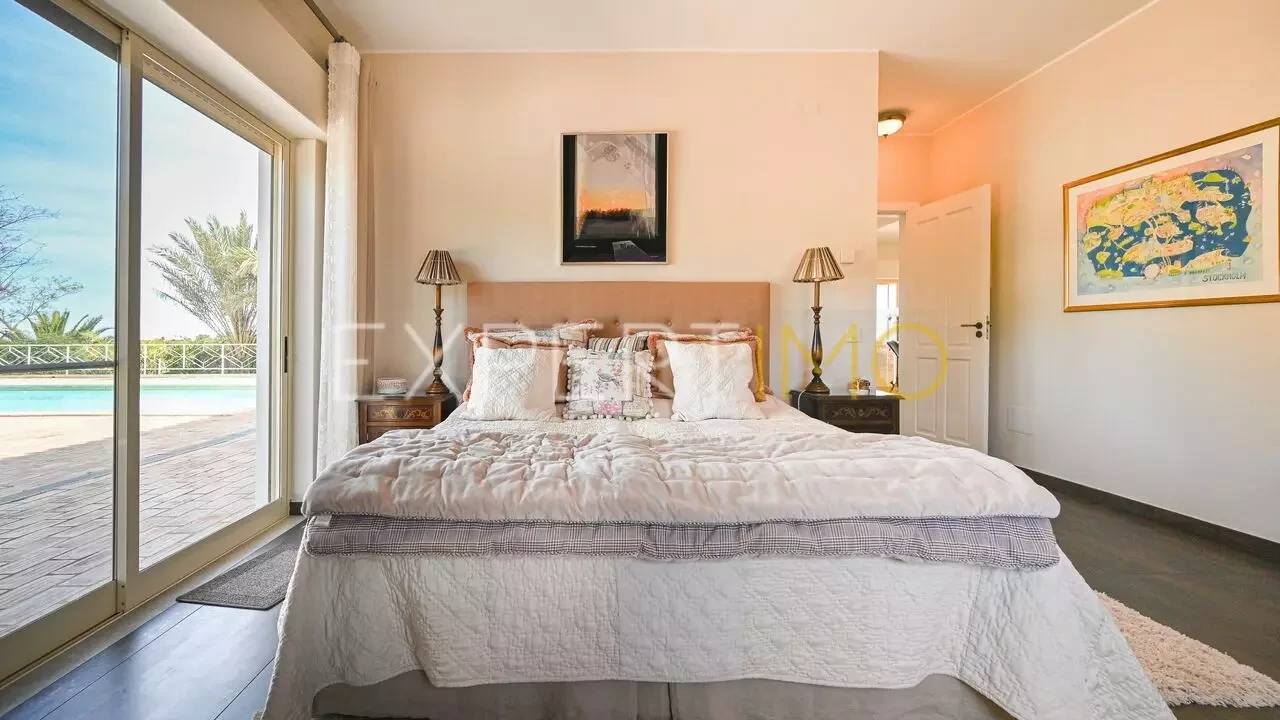 Moradia T3 para Venda em Quelfes Foto 16