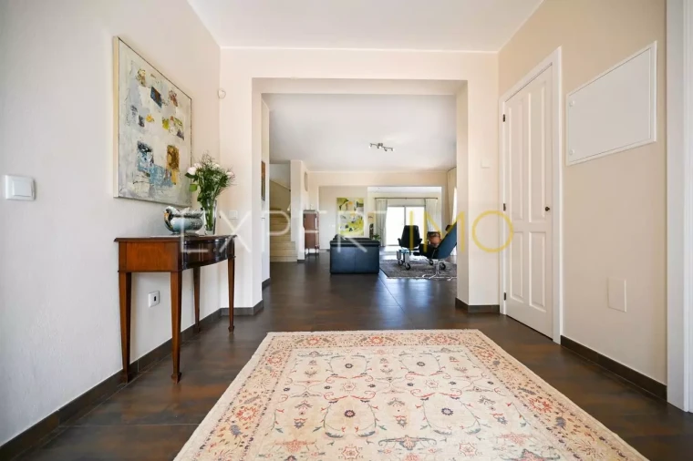 Moradia T3 para Venda em Quelfes Foto 20