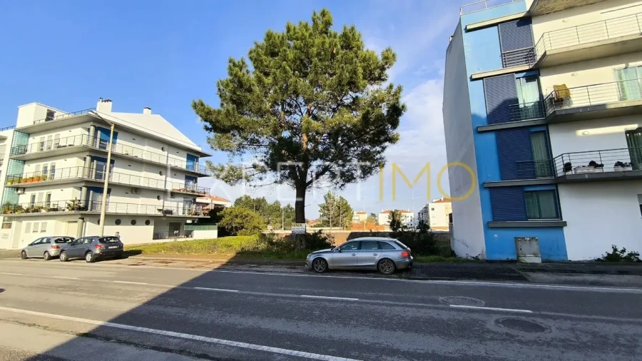 Terreno para Venda em Marinha Grande Foto 1