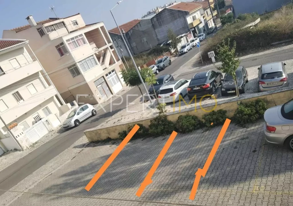 Apartamento T3 para Venda em Casal de Cambra Foto 25